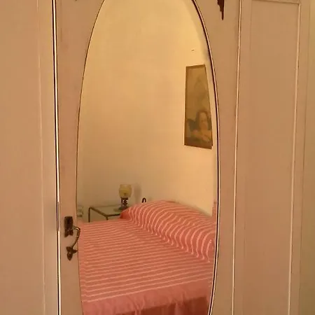 Casa Francesca Torre Saracena Dolcedo