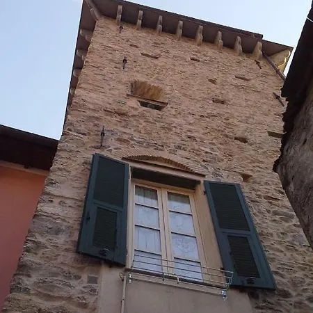 Casa Francesca Torre Saracena *