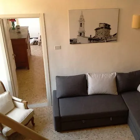 Casa Francesca Torre Saracena