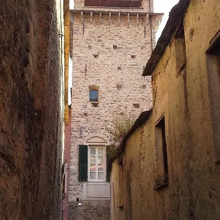 Casa Francesca Torre Saracena * Dolcedo